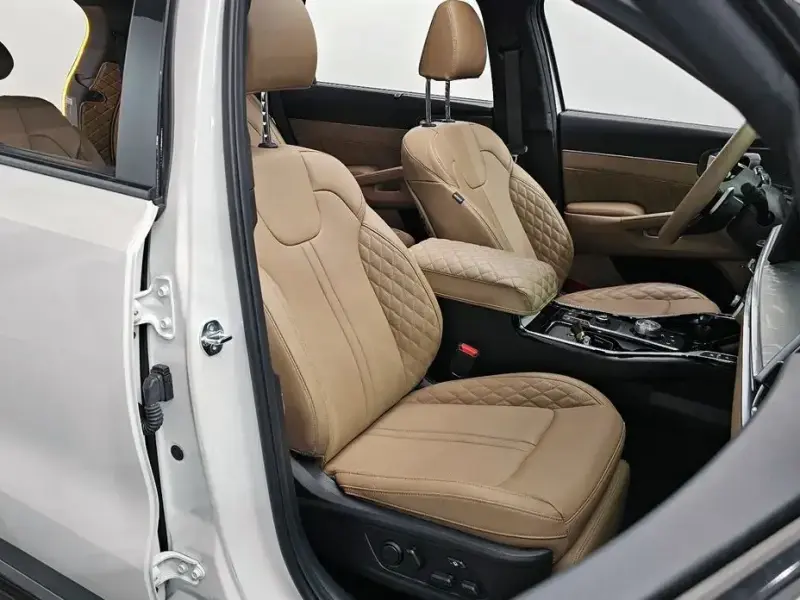 2025 Kia Sorento с пробегом 12 097 км