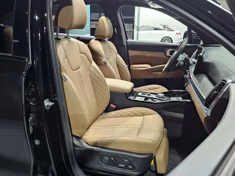 2024 Kia Sorento с пробегом 20 398 км