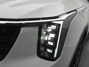 2025 Kia Sorento с пробегом 12 097 км