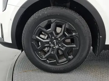 2023 Kia Sorento с пробегом 18 676 км