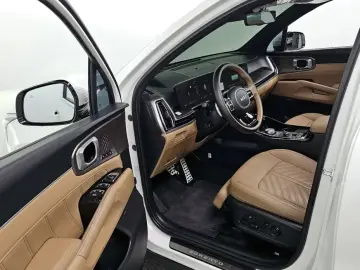 2023 Kia Sorento с пробегом 18 676 км
