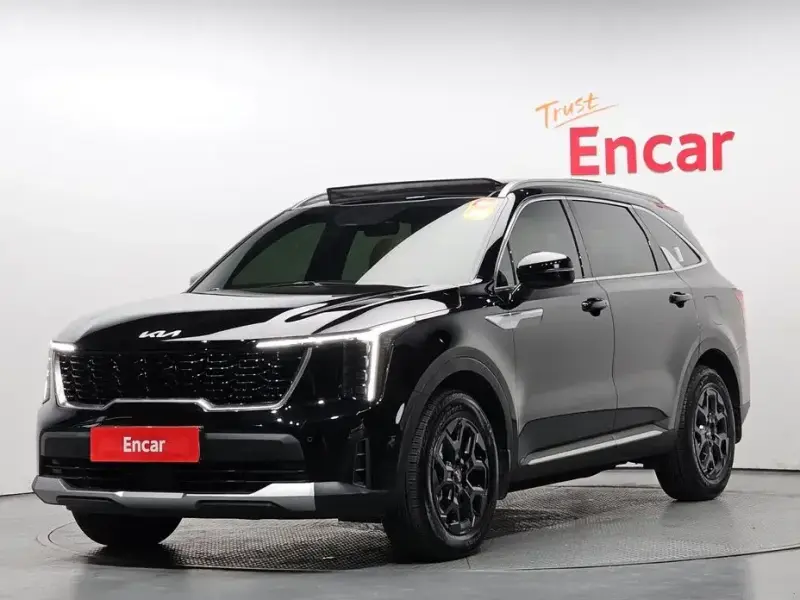 2024 Kia Sorento с пробегом 27 714 км