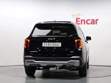2024 Kia Sorento с пробегом 27 714 км