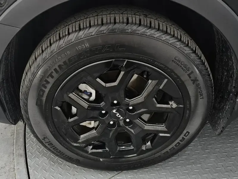 2024 Kia Sorento с пробегом 27 714 км