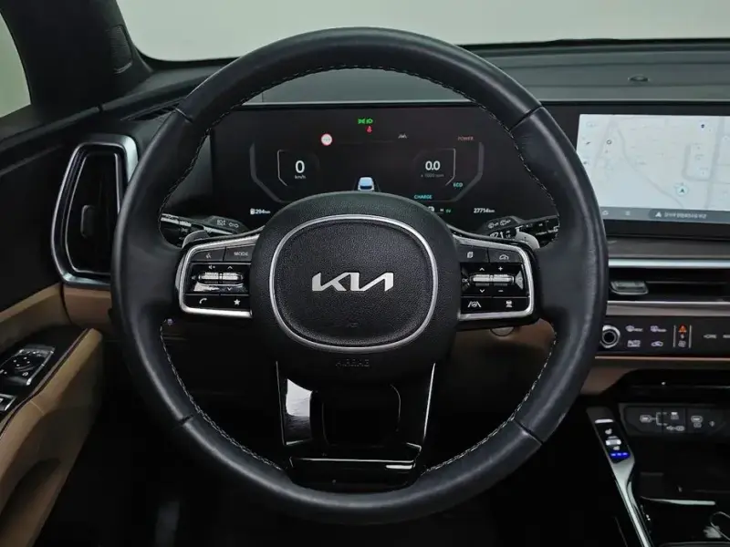 2024 Kia Sorento с пробегом 27 714 км