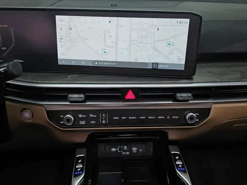 2024 Kia Sorento с пробегом 27 714 км