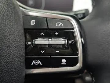 2024 Kia Sorento с пробегом 27 714 км