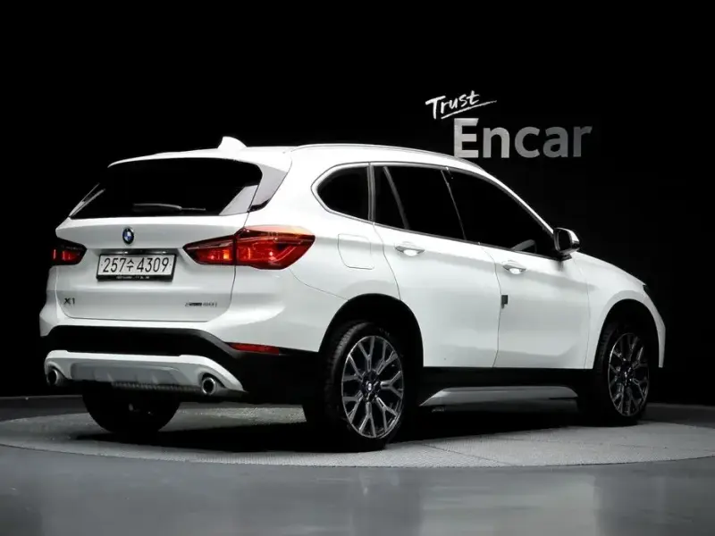 2022 BMW X1 с пробегом 67 047 км