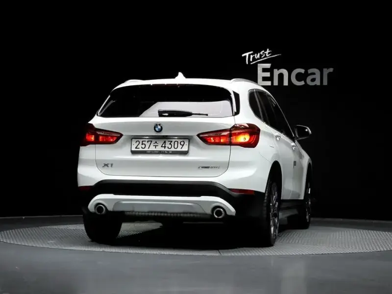 2022 BMW X1 с пробегом 67 047 км