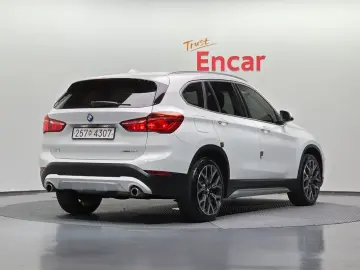 2022 BMW X1 с пробегом 73 321 км