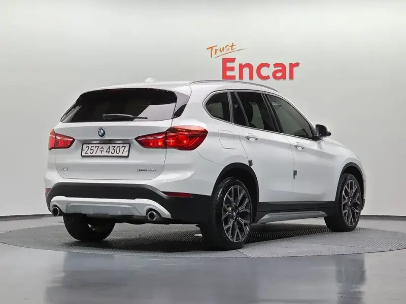 2022 BMW X1 с пробегом 73 321 км