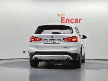 2022 BMW X1 с пробегом 73 321 км