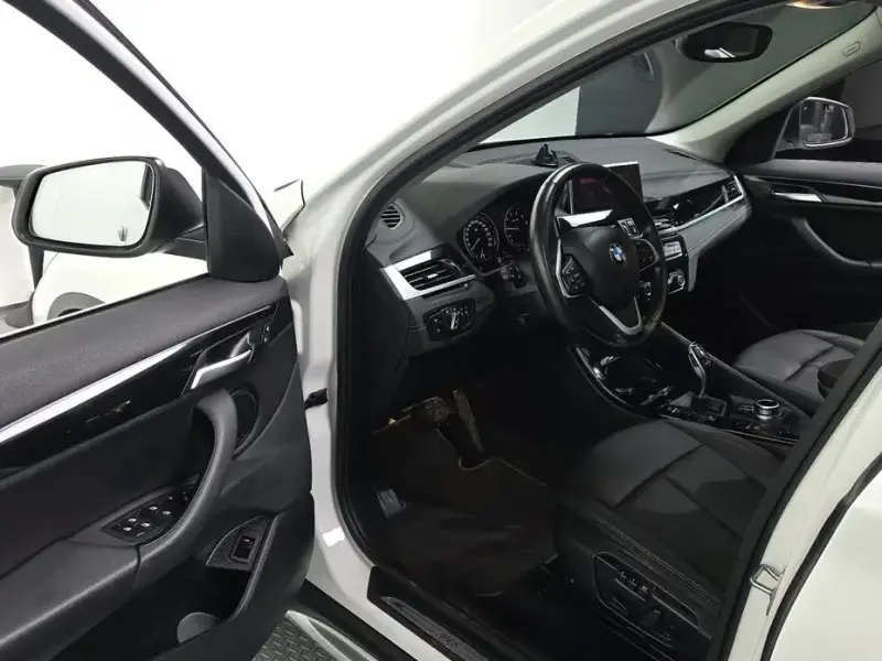 2022 BMW X1 с пробегом 73 321 км