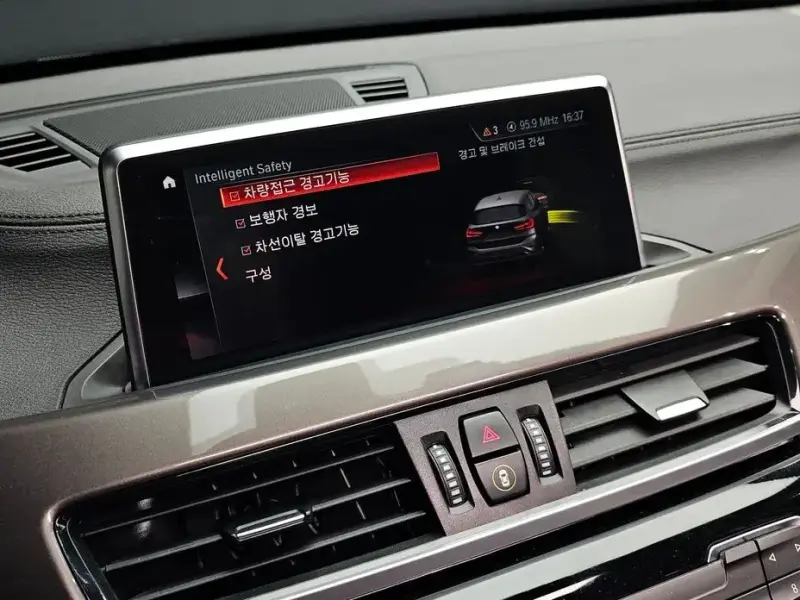 2021 BMW X1 с пробегом 42 690 км