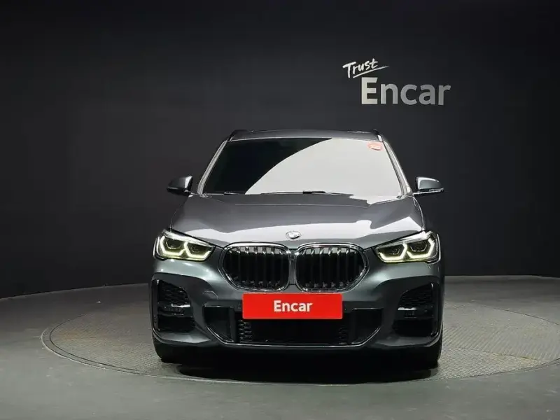2021 BMW X1 с пробегом 79 737 км