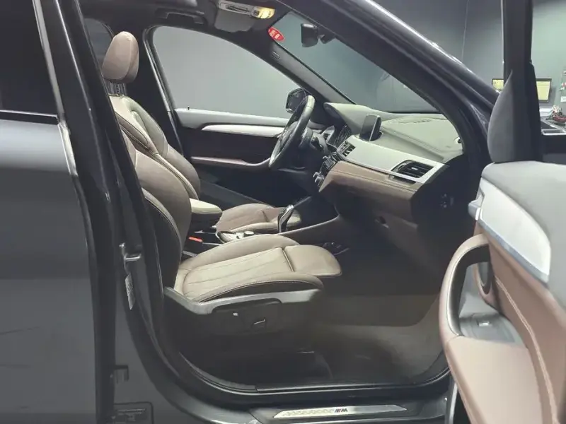2021 BMW X1 с пробегом 79 737 км