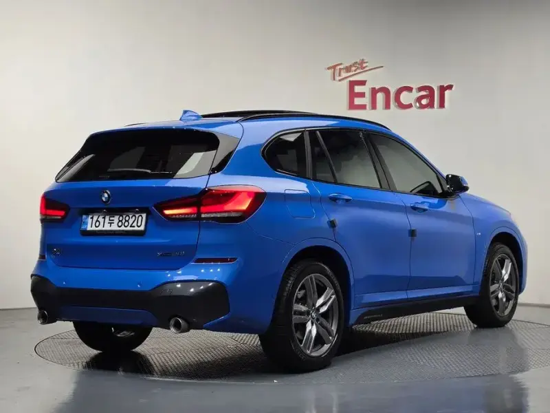2021 BMW X1 с пробегом 65 606 км