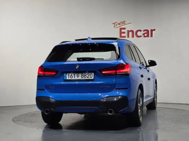 2021 BMW X1 с пробегом 65 606 км