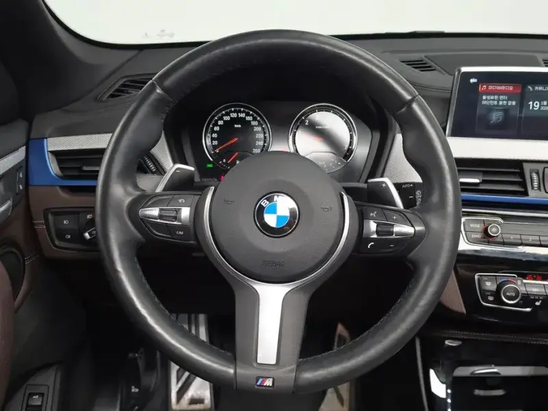 2021 BMW X1 с пробегом 65 606 км