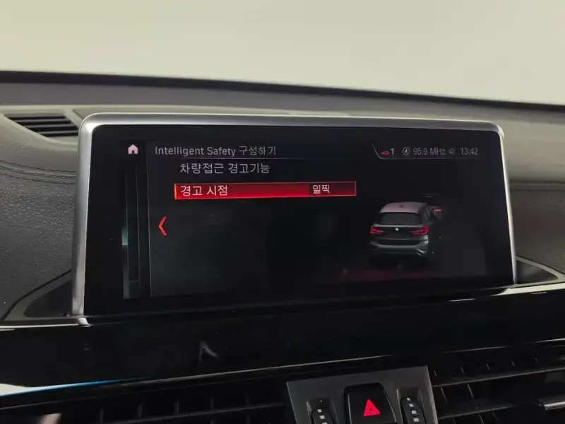2022 BMW X1 с пробегом 61 610 км