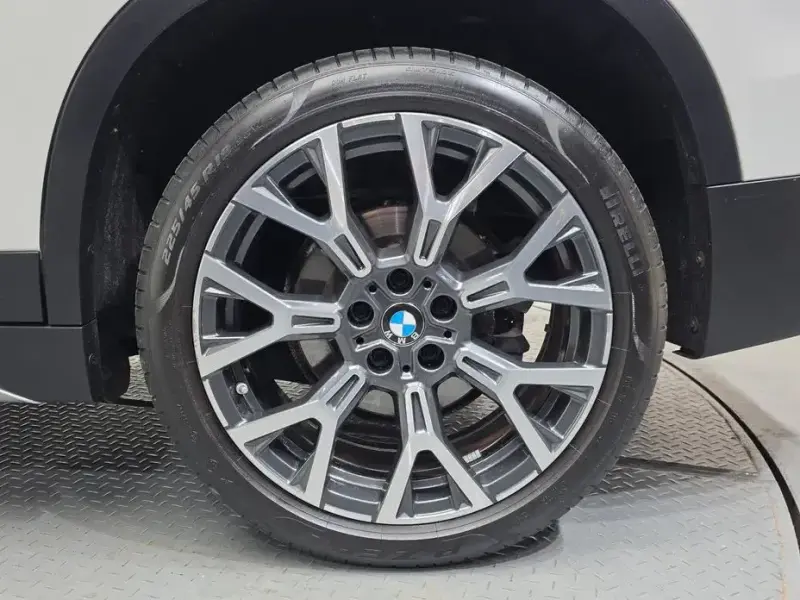 2022 BMW X1 с пробегом 61 610 км