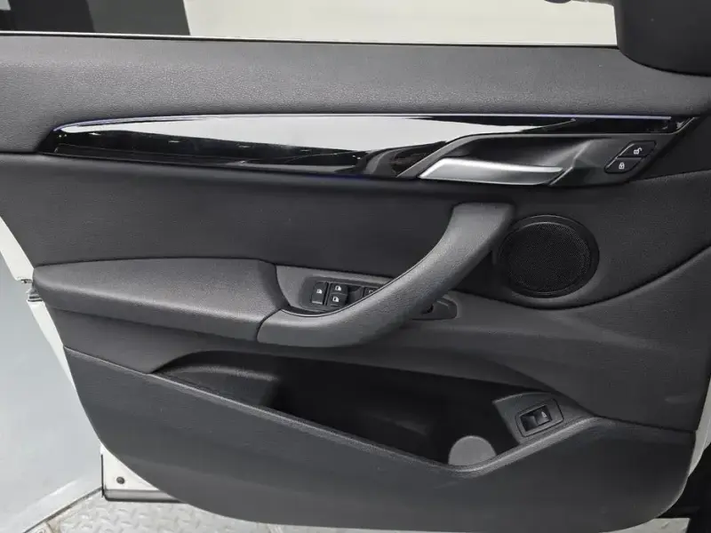 2022 BMW X1 с пробегом 61 610 км