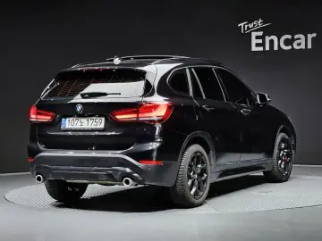 2021 BMW X1 с пробегом 47 195 км