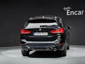2021 BMW X1 с пробегом 47 195 км