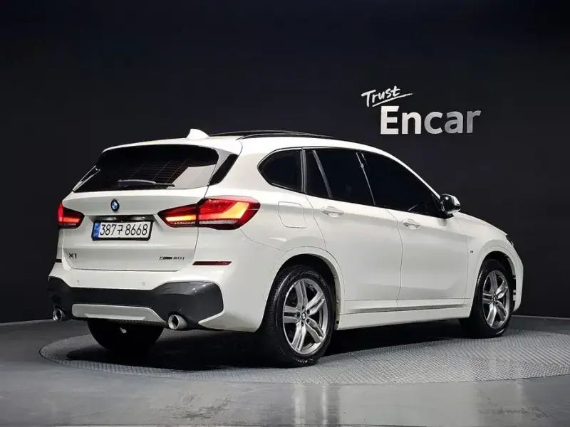 2020 BMW X1 с пробегом 71 500 км
