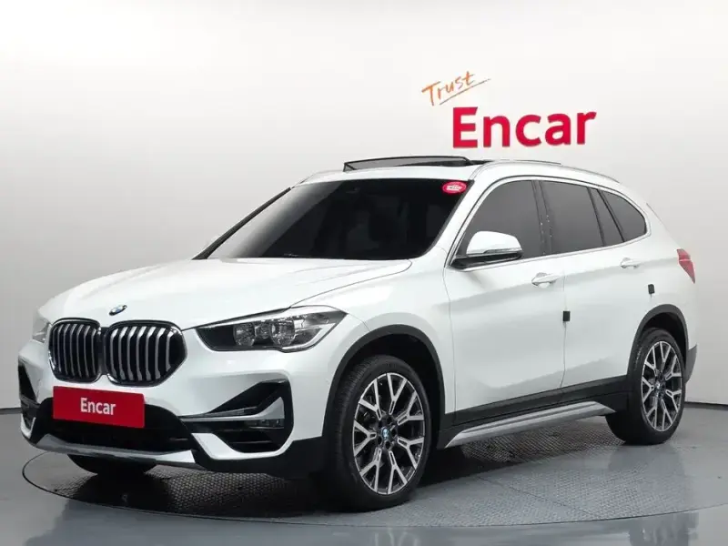 2022 BMW X1 с пробегом 77 781 км