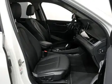 2022 BMW X1 с пробегом 77 781 км