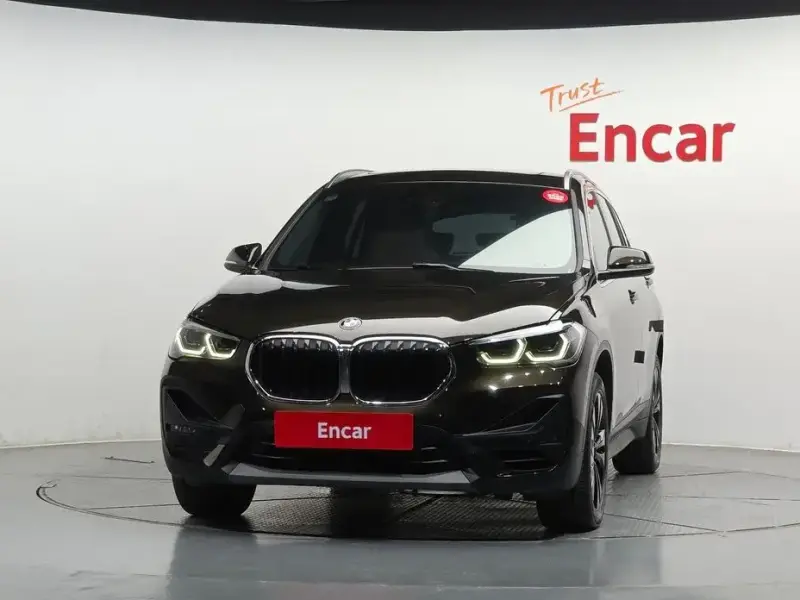 2020 BMW X1 с пробегом 48 560 км
