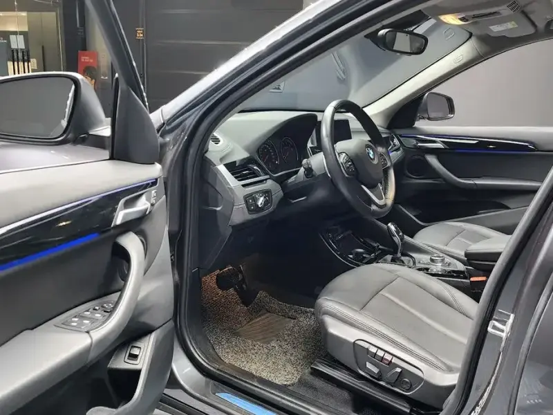 2022 BMW X1 с пробегом 41 899 км