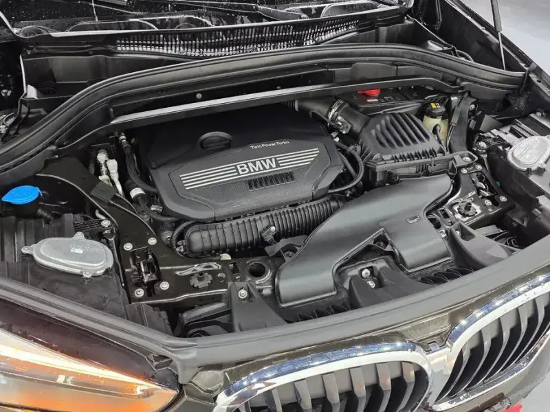 2020 BMW X1 с пробегом 48 560 км