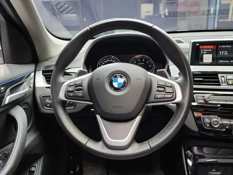 2022 BMW X1 с пробегом 41 899 км