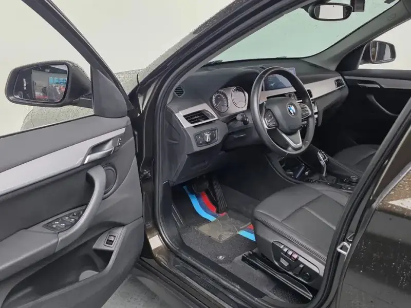 2020 BMW X1 с пробегом 48 560 км