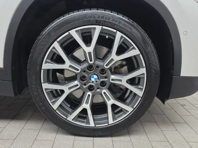 2022 BMW X1 с пробегом 49 255 км