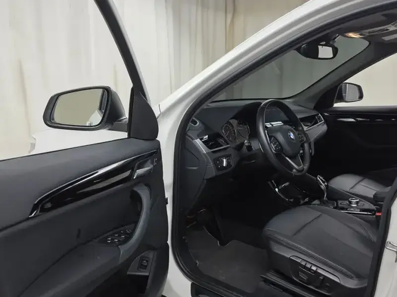 2022 BMW X1 с пробегом 49 255 км