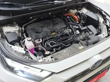 2023 Toyota RAV4 с пробегом 23 732 км