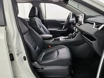 2019 Toyota RAV4 с пробегом 84 768 км