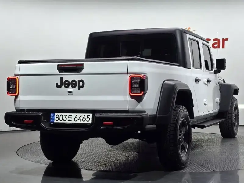 2023 Jeep Gladiator с пробегом 49 482 км