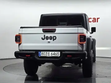 2023 Jeep Gladiator с пробегом 49 482 км