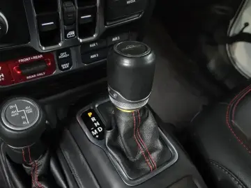 2023 Jeep Gladiator с пробегом 49 482 км