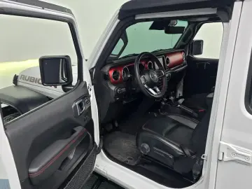 2023 Jeep Gladiator с пробегом 49 482 км