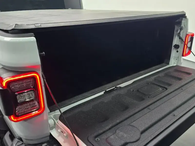 2023 Jeep Gladiator с пробегом 49 482 км