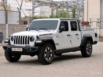 2021 Jeep Gladiator с пробегом 142 320 км