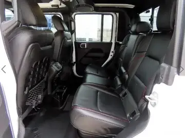 2021 Jeep Gladiator с пробегом 142 320 км
