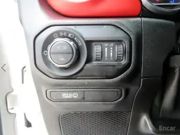 2021 Jeep Gladiator с пробегом 142 320 км