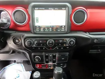 2021 Jeep Gladiator с пробегом 142 320 км
