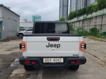 2021 Jeep Gladiator с пробегом 115 000 км